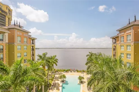 2825 Palm Beach Blvd #106, Fort Myers, FL 33916