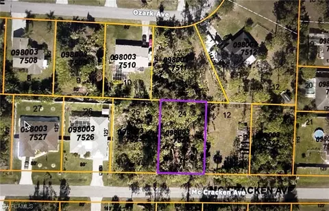 Mc Cracken Ave, North Port, FL 34287