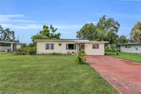 1241 Gramac Dr, North Fort Myers, FL 33917