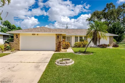 3903 SE 2nd Pl, Cape Coral, FL 33904