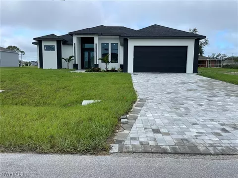 618 NW 3rd Ter, Cape Coral, FL 33993