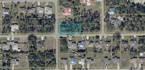 1100 Elaine Ave N, Lehigh Acres, FL 33971