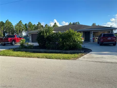 916-918 Ainsworth St W, Lehigh Acres, FL 33974