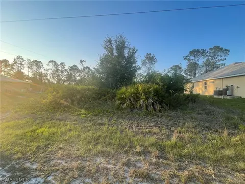 505 E 13th St, Lehigh Acres, FL 33972