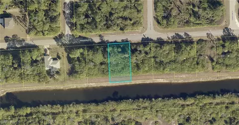 1142 Cumming St E, Lehigh Acres, FL 33974