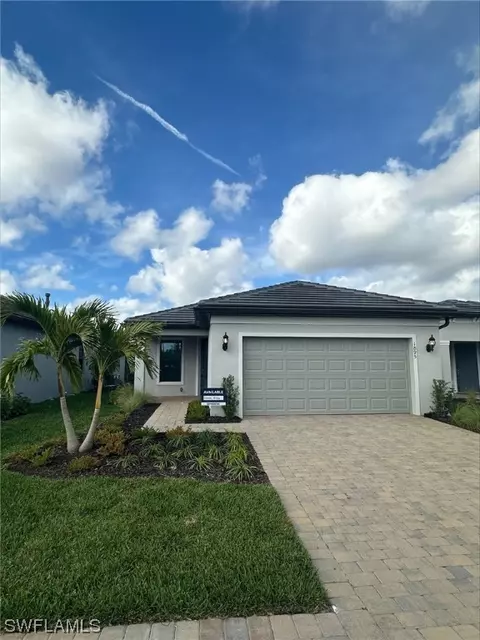 1895 Mesa Ln, Naples, FL 34120