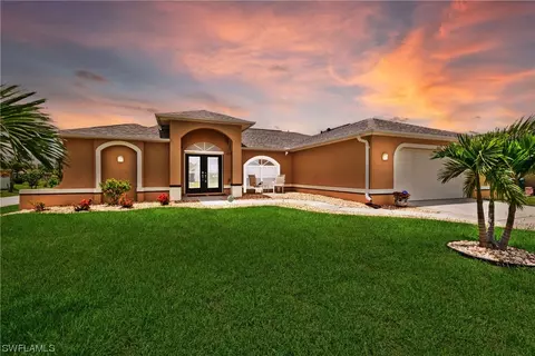 330 SE 13th St, Cape Coral, FL 33990