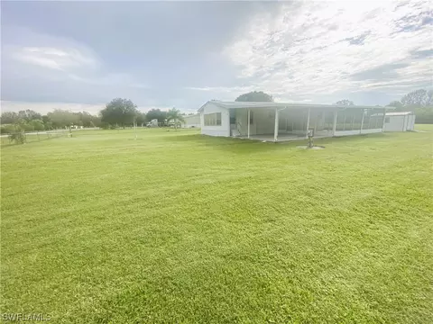 1389 Everglade Ave, Labelle, FL 33935 photo 6