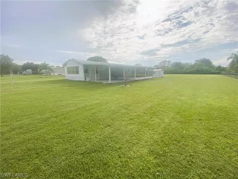 1389 Everglade Ave, Labelle, FL 33935 photo 5