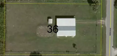 1389 Everglade Ave, Labelle, FL 33935