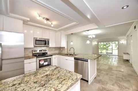 905 SW 48th Ter #102, Cape Coral, FL 33914