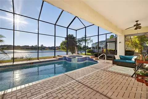 11169 Lakeland Cir, Fort Myers, FL 33913