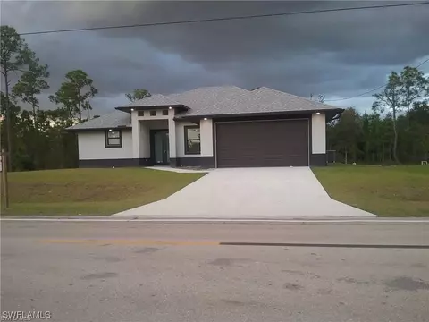 414 Washington Ave, Lehigh Acres, FL 33972