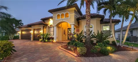 5333 SW 8th Pl, Cape Coral, FL 33914