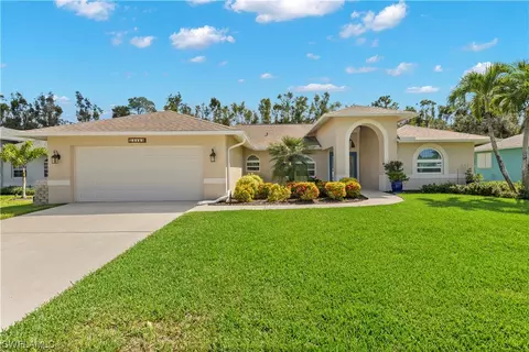 23463 Olde Meadowbrook Cir, Bonita Springs, FL 34134