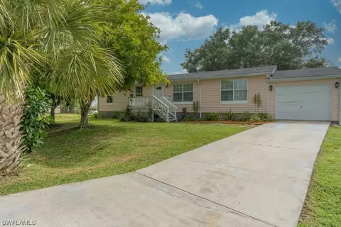 300 Stewart Ln, Lehigh Acres, FL 33936