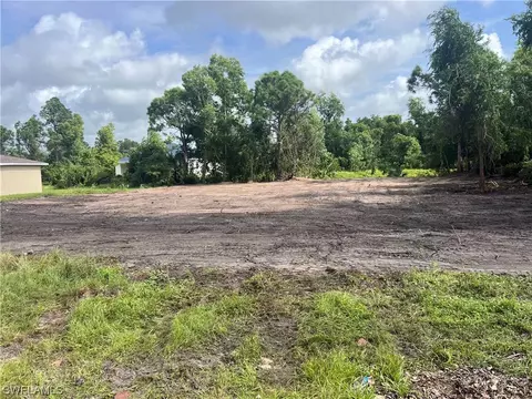 5216 29th St SW, Lehigh Acres, FL 33973