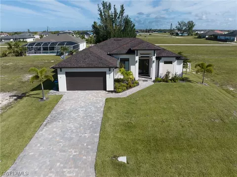 4617 NW 33rd Ter, Cape Coral, FL 33993