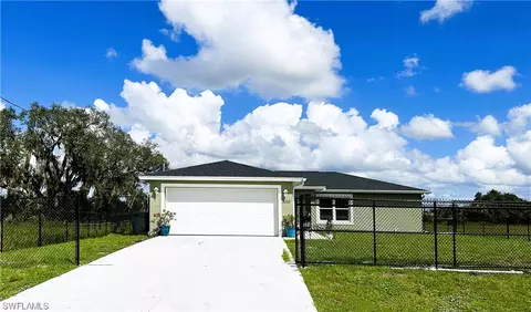 3019 Honeywood Rd, Labelle, FL 33935