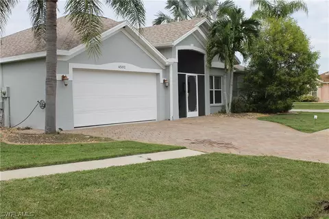 4501 Varsity Lakes Ct, Lehigh Acres, FL 33971