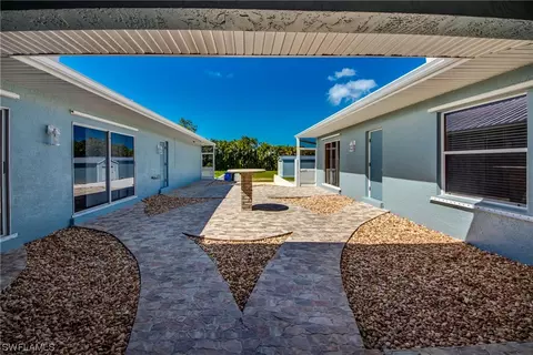 7200 Pineland Rd, Bokeelia, FL 33922