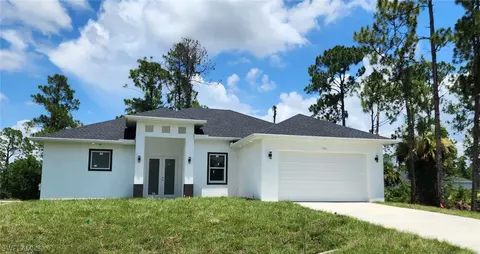 1041 Merry St E, Lehigh Acres, FL 33974