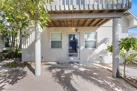 3577 Poinsettia Ave, Naples, FL 34104