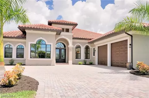 601 SW 40th Ter, Cape Coral, FL 33914