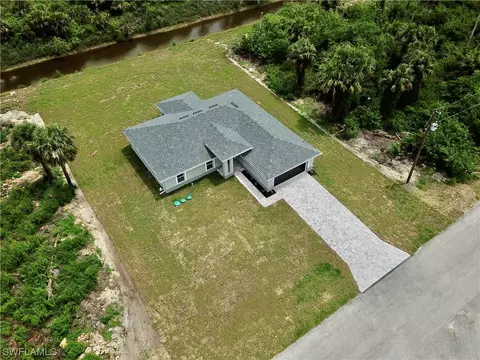 625 Clancy St E, Lehigh Acres, FL 33974