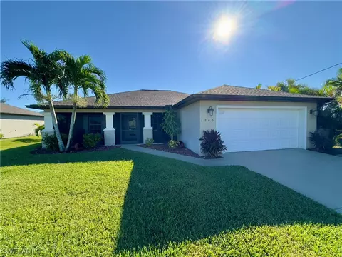 3905 NW 33rd Pl, Cape Coral, FL 33993