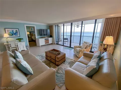17170 Harbour Point Dr #432, Fort Myers, FL 33908