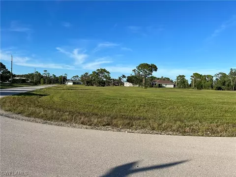 3823 NW 43rd St, Cape Coral, FL 33993