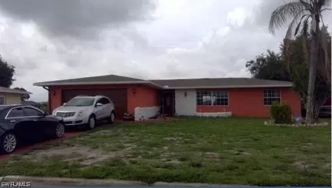 220 S Lake Dr, Lehigh Acres, FL 33936