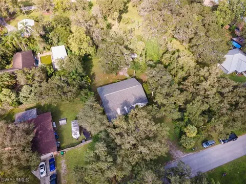 140 S Davis St, Labelle, FL 33935 photo 21