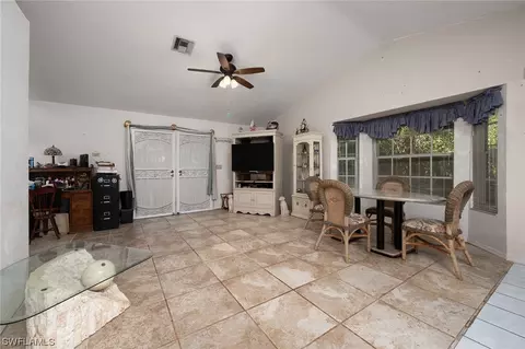 140 S Davis St, Labelle, FL 33935 photo 6