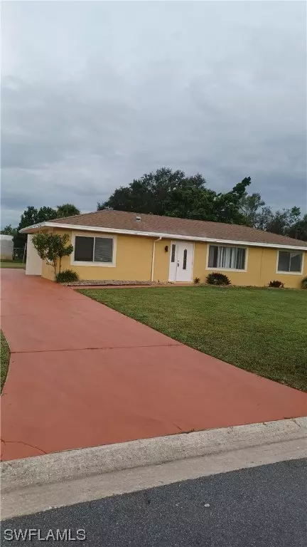 1532 Medford Pl, Lehigh Acres, FL 33936
