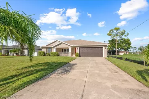 2306 NW 26th Pl, Cape Coral, FL 33993