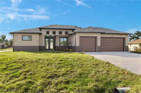8781 Yukon Ct, Saint James City, FL 33956