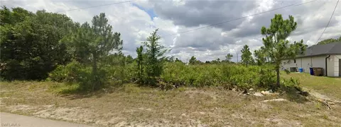 2605 27th St W, Lehigh Acres, FL 33971