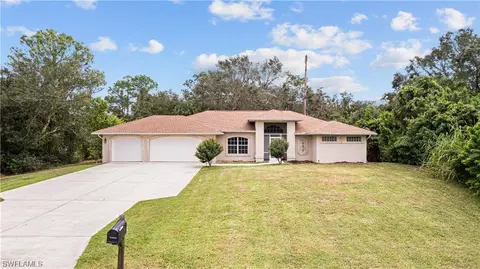 406 Mckinley Ave, Lehigh Acres, FL 33972