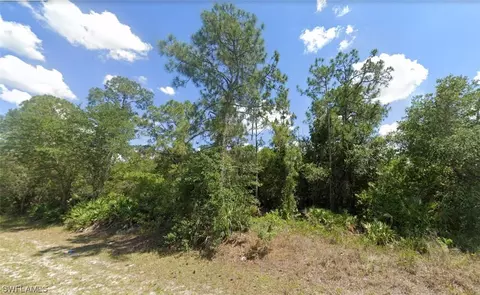 122 Wells Ave, Lehigh Acres, FL 33936