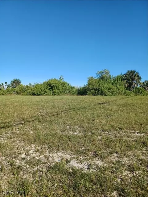 1918 Andalusia Blvd, Cape Coral, FL 33909