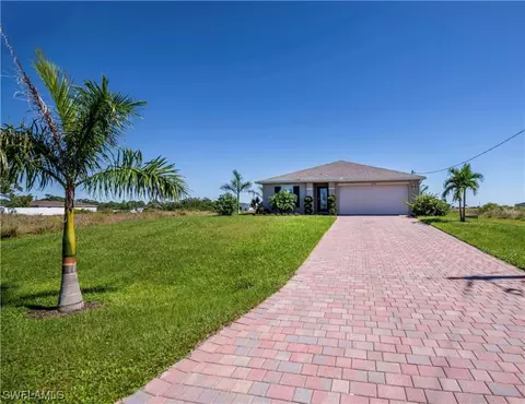 7004 Palpano Cir, Labelle, FL 33935