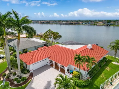 1160 SW 43rd St, Cape Coral, FL 33914