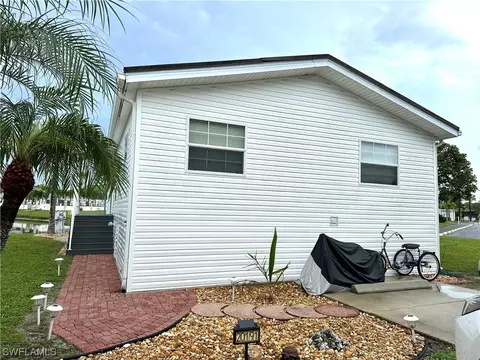20191 Cobblestone Ct, Estero, FL 33928 photo 9