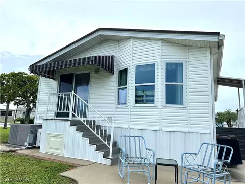 20191 Cobblestone Ct, Estero, FL 33928 photo 4