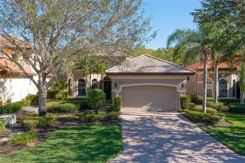 8613 Mercado Ct, Fort Myers, FL 33912