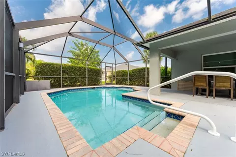 9673 Mendocino Dr, Fort Myers, FL 33919