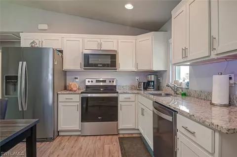 6066 Pecan Cir, Labelle, FL 33935 photo 6