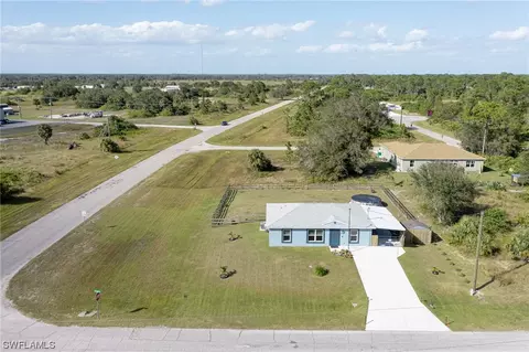 6066 Pecan Cir, Labelle, FL 33935 photo 2
